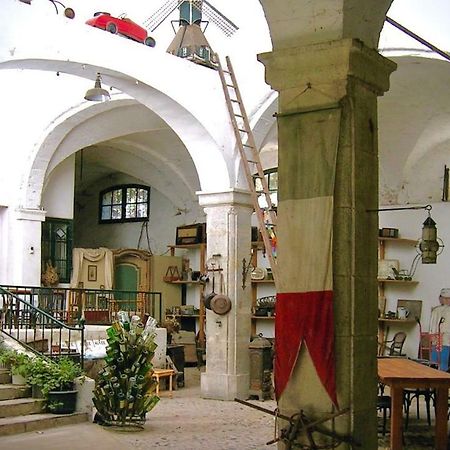 مبيت وإفطار Saint-Laurent-du-Pape Domaine De L'Amiral المظهر الخارجي الصورة