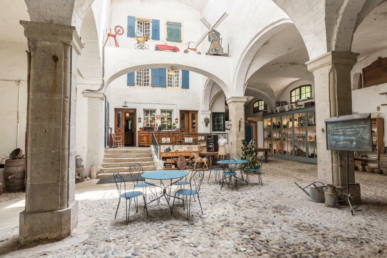 مبيت وإفطار Saint-Laurent-du-Pape Domaine De L'Amiral المظهر الخارجي الصورة