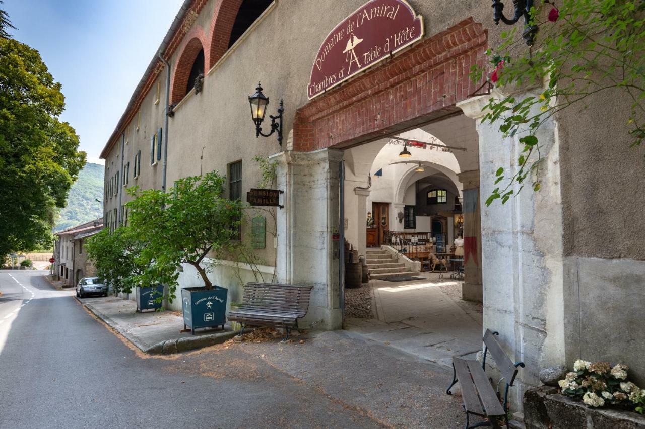 مبيت وإفطار Saint-Laurent-du-Pape Domaine De L'Amiral المظهر الخارجي الصورة